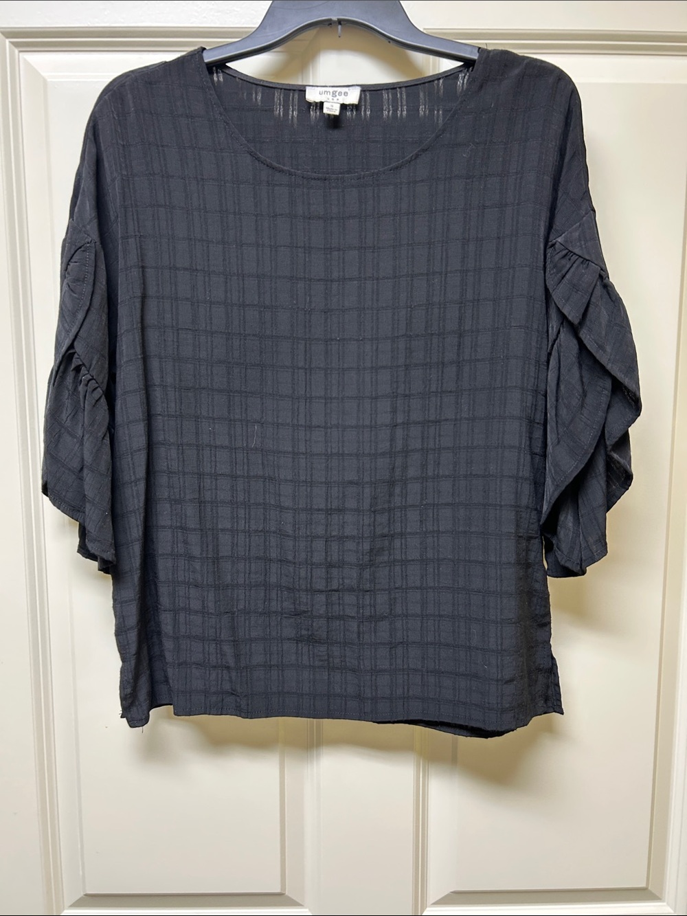 Umgee Charcoal Black Textured Ruffle Sleeve Blouse